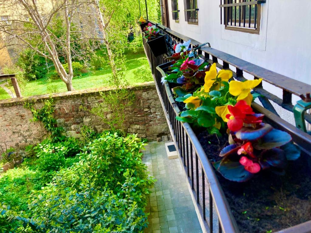 Amber Gardenview Studios Downtown - Resim 33