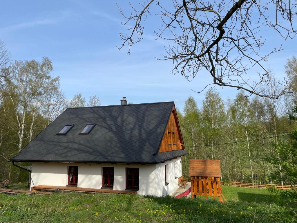 Budova, kde se prázdninový dům nachází