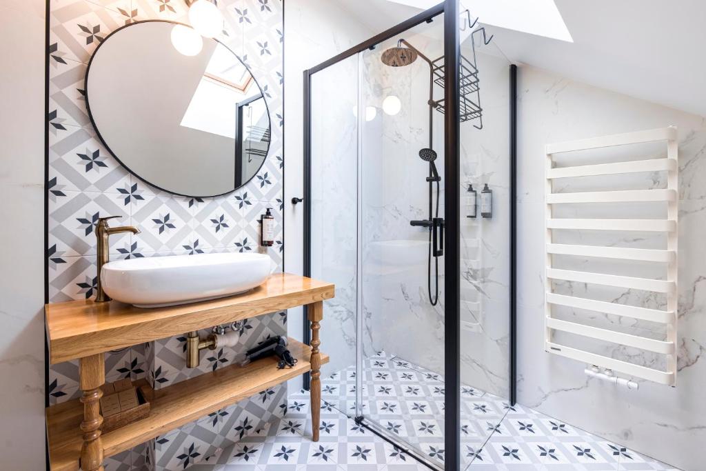 EASY RENT Apartments- Fontana Boutique - 4