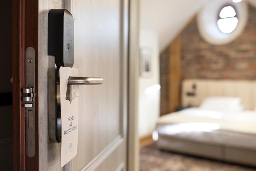 EASY RENT Apartments- Fontana Boutique - 6