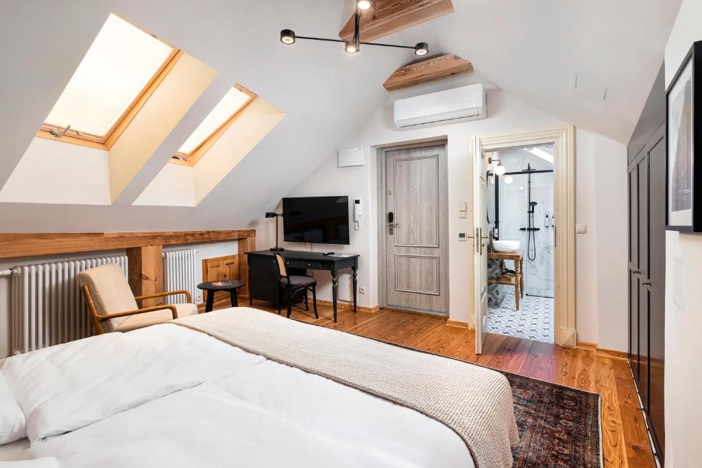 EASY RENT Apartments- Fontana Boutique - 3