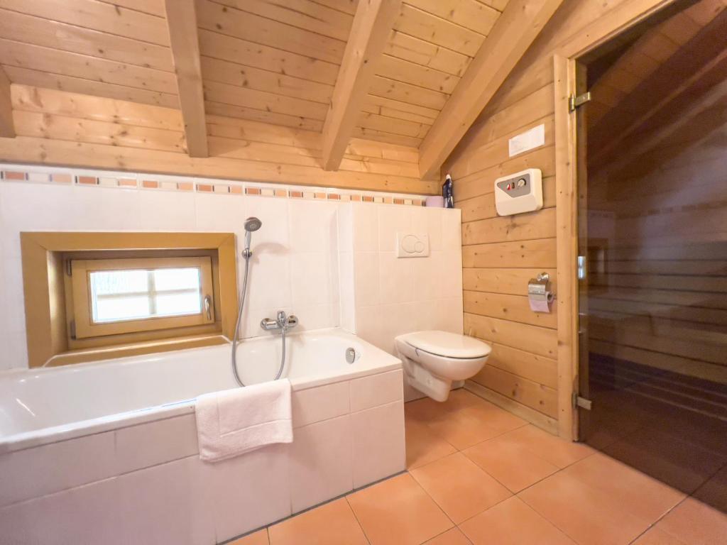 Koupelna v ubytování 1A Chalet Enzianhuette - Wandern und Indoor Sauna
