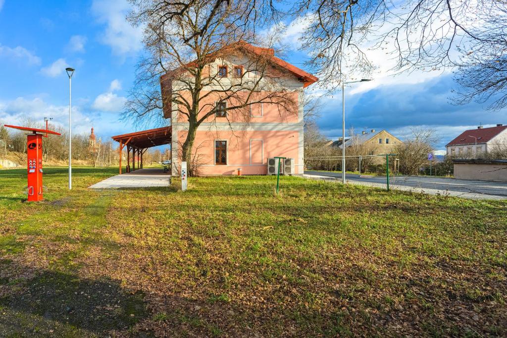 Fotografie z fotogalerie ubytování Hotel Nádraží v destinaci Horní Jiřetín