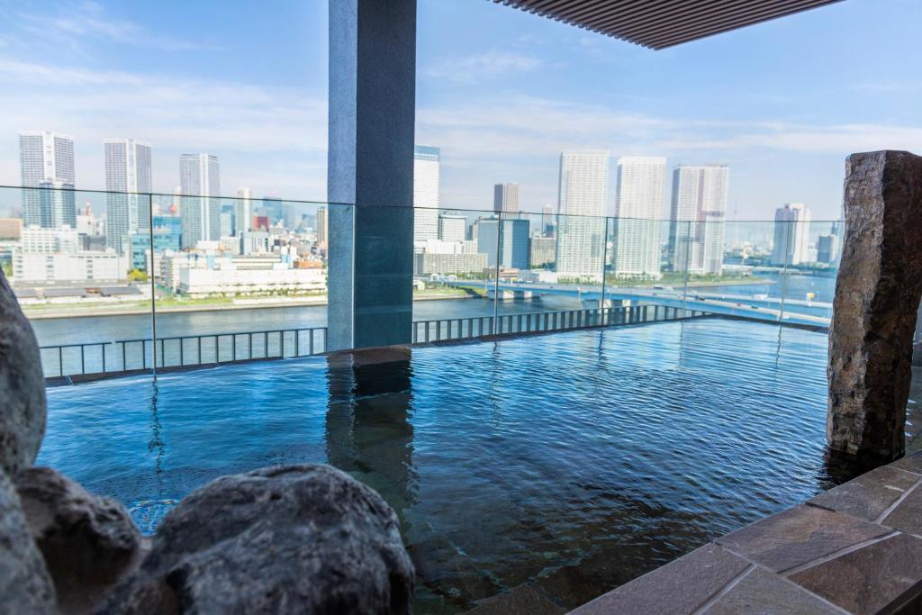 Bazén v ubytování La Vista Tokyo Bay nebo v jeho okolí