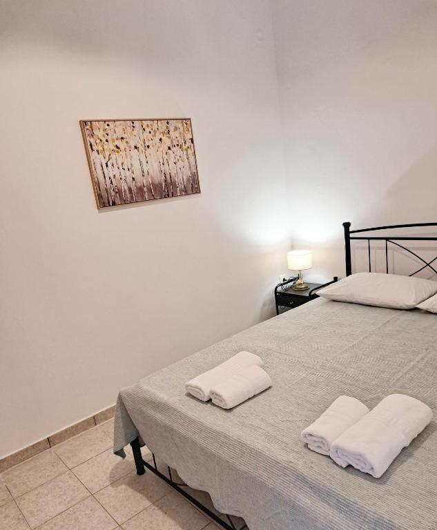 Postel nebo postele na pokoji v ubytování Sophie's Pourko House