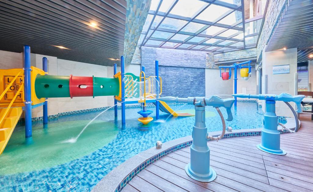 Piscina di Grand Bay Resort Hotel o nelle vicinanze
