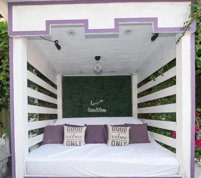 Amazing Modern Property 5 BR Next to French QT & Bourbon photo