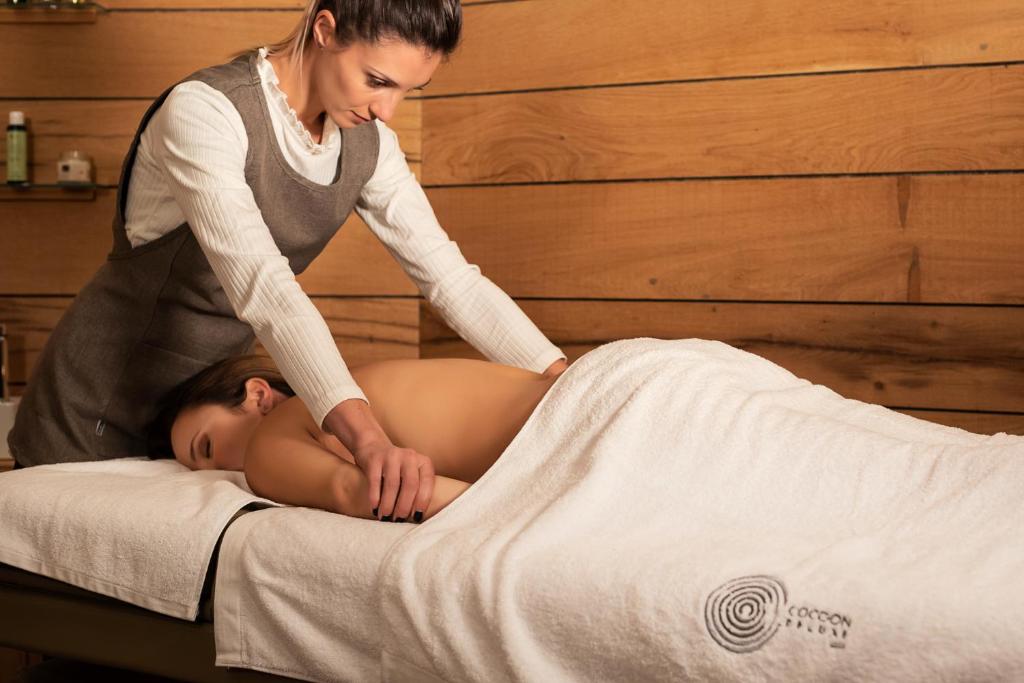 Lázně a/nebo wellness v ubytování Cocoon Deluxe Luxury Chalet Spa F&B