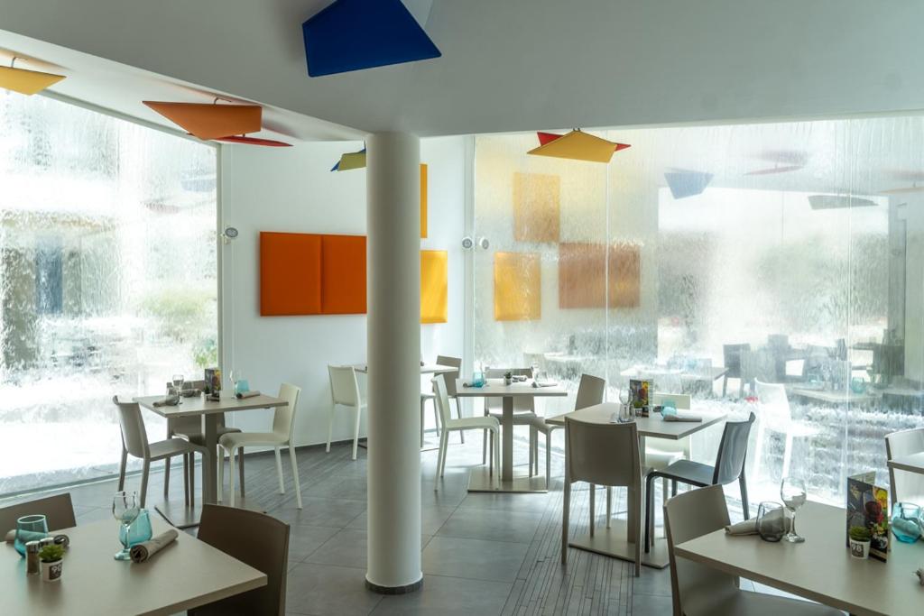 Restaurace v ubytování Hotel Continental & Residence
