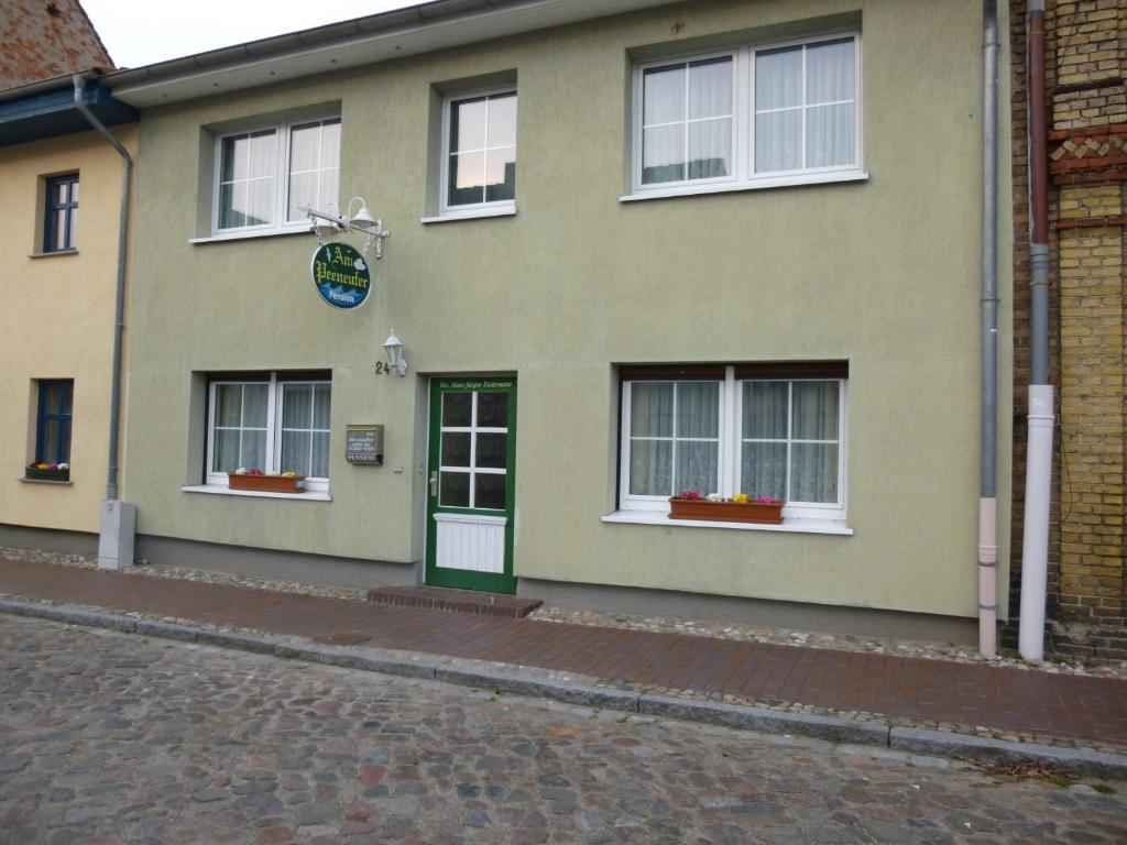 Gallery image of Pension am Peeneufer UG in Wolgast