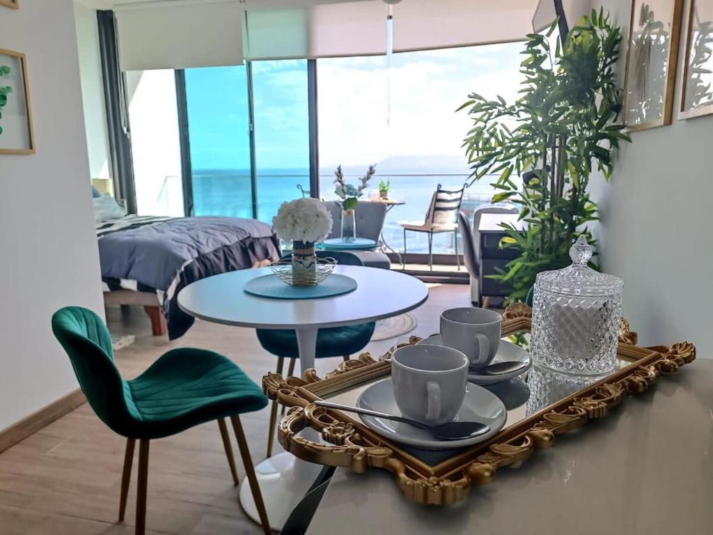 HOM Amplio Home Estudio, Terraza con vista al Mar 8181 - Housity