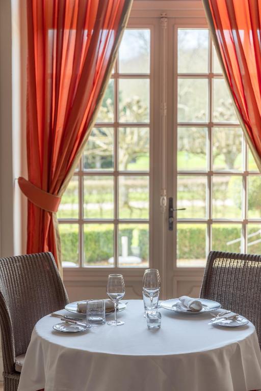 Fotografie z fotogalerie ubytování Le Château d'Etoges - Champagne v destinaci Étoges