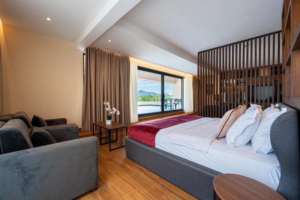 Hotel De‘Andros Virpazar - Deluxe Apartment