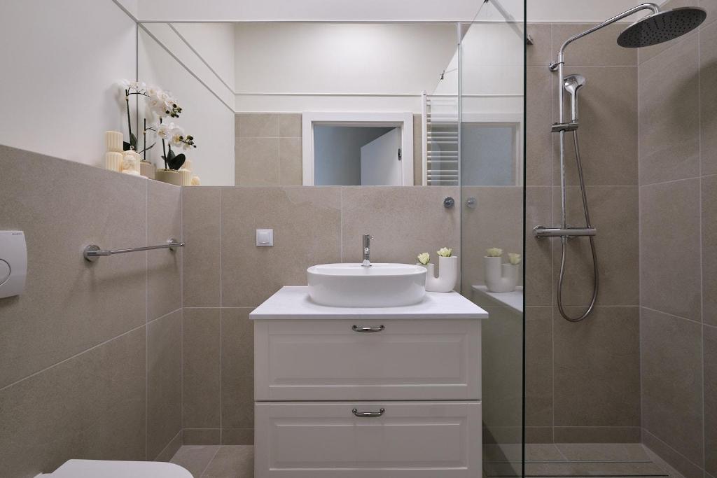 River Premium Apartments - 16