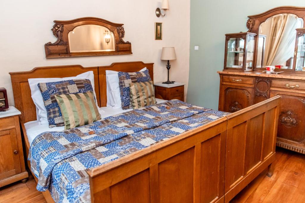 Posteľ alebo postele v izbe v ubytovaní Apartamenty Molus na Rynku Staromiejskim