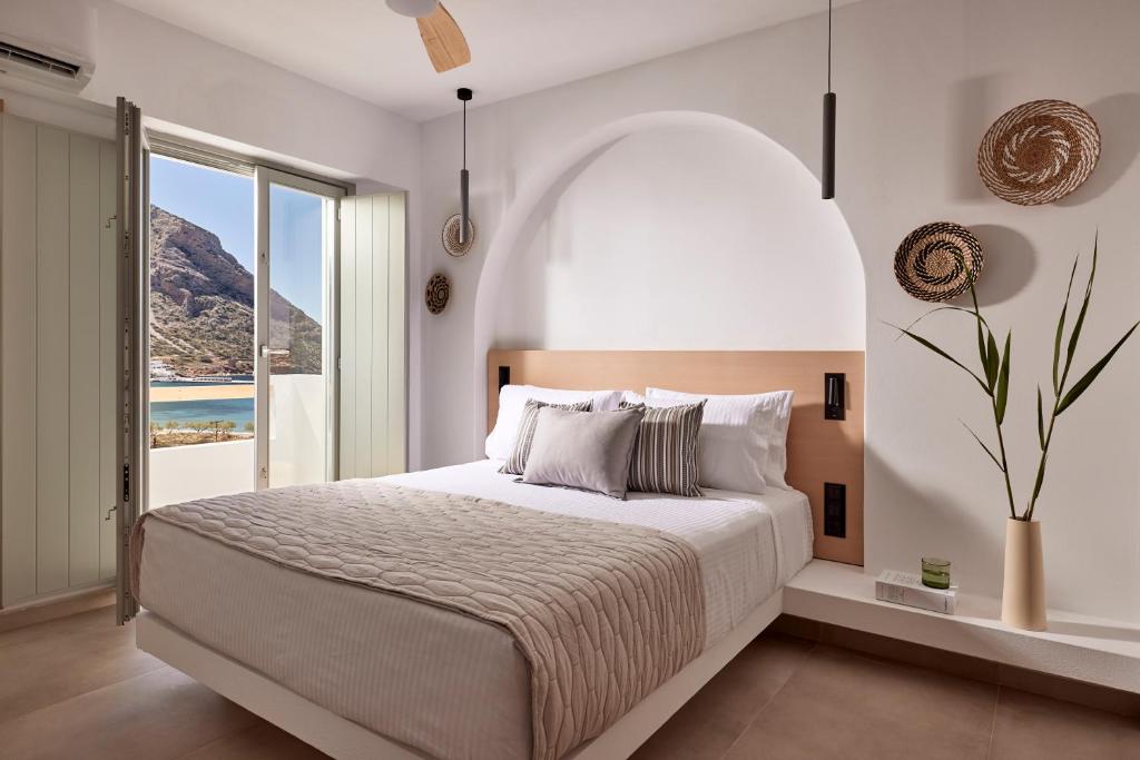 Photo from Arcos Suites Sifnos in Kamarai, Sifnos, Greece