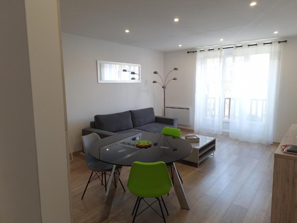 GITE DE L'OCTROI -Proche Centre REMIREMONT - Housity