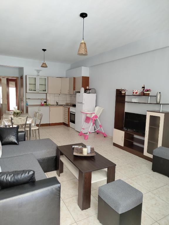Kuchyň nebo kuchyňský kout v ubytování APOSTOLIS APARTMENT
