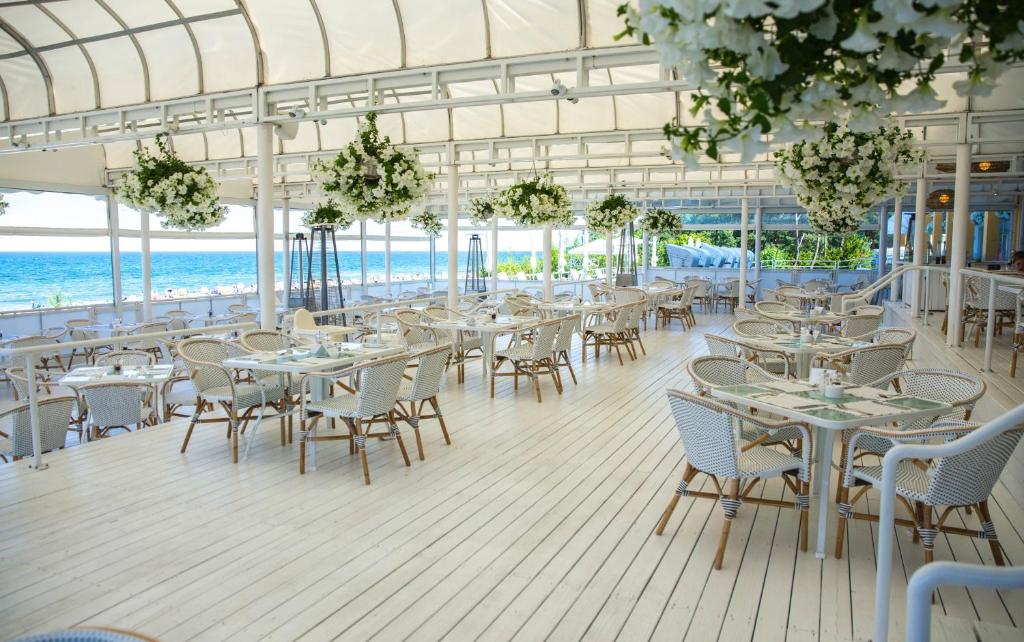 Restaurace v ubytování Hotel Bryza Resort & Spa