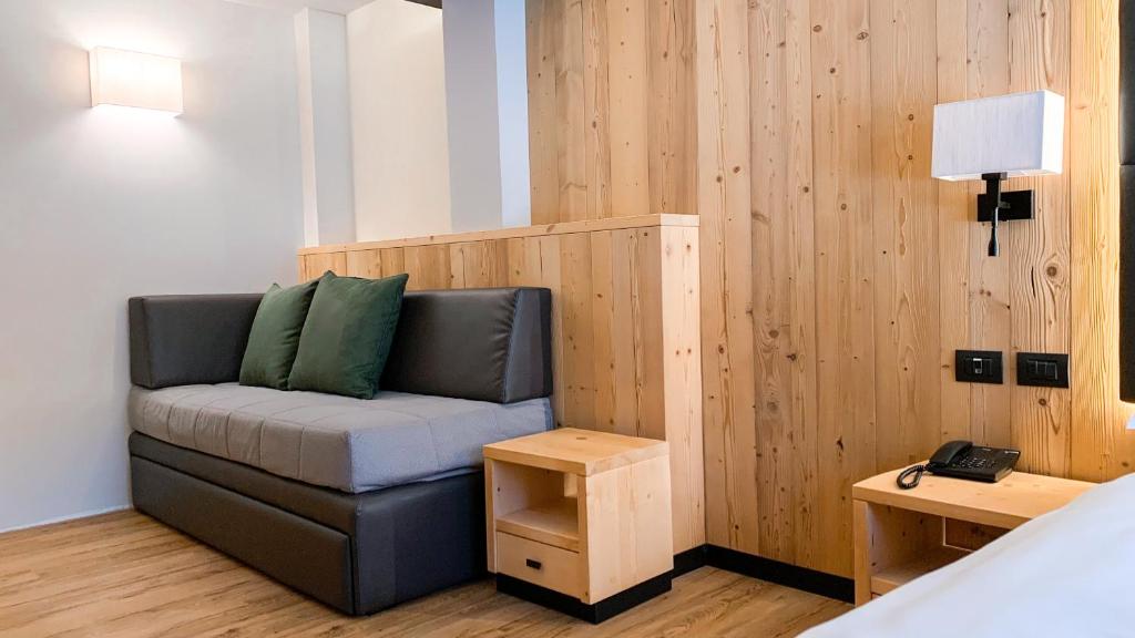 Posezení v ubytování Hotel La Montanara Predazzo