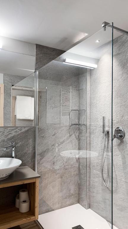 Koupelna v ubytování Hotel La Montanara Predazzo
