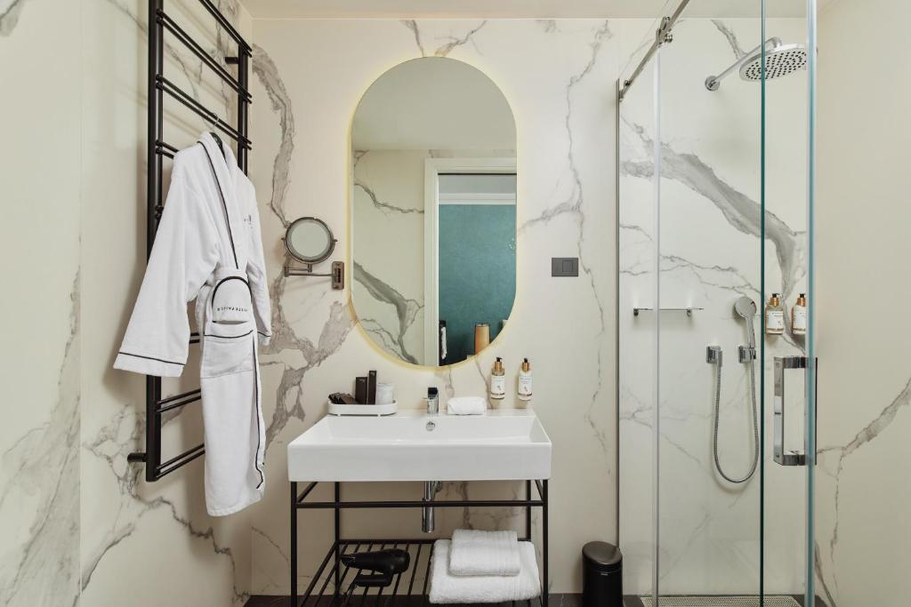 Koupelna v ubytování Boutique Hotel Porto Palace
