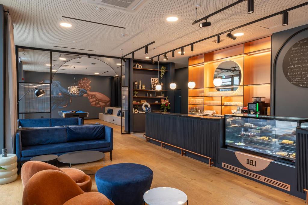 The Base Munich - Resim 9