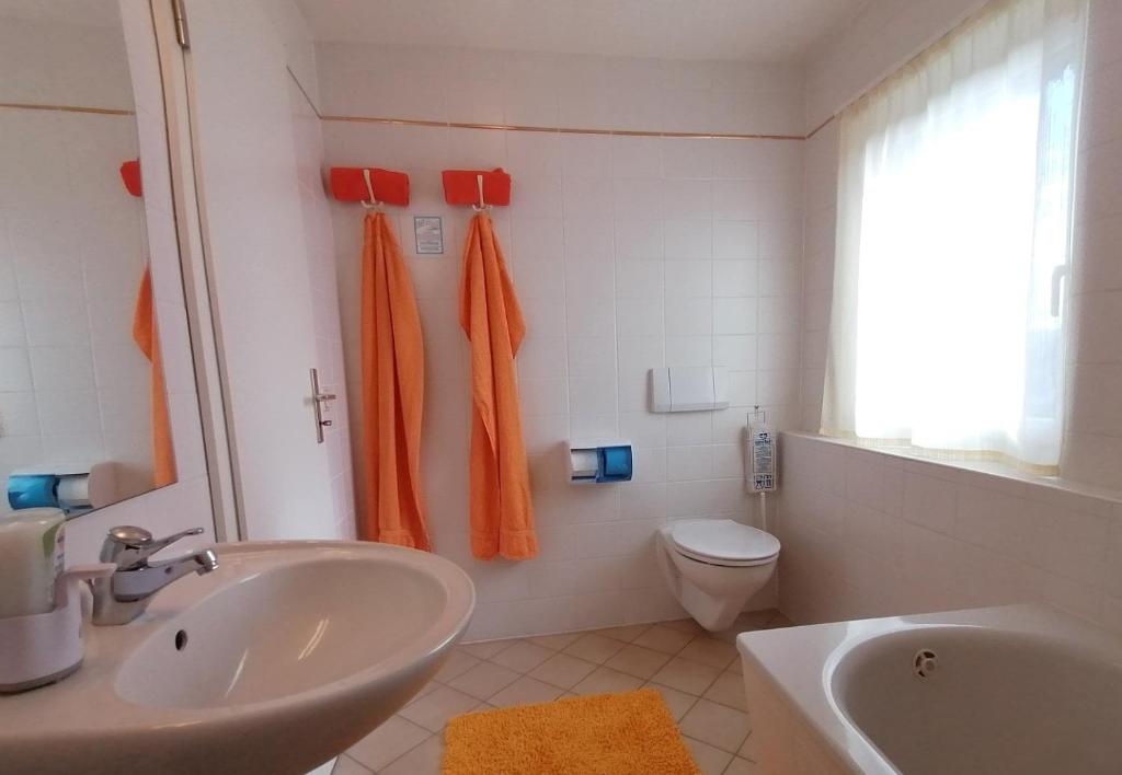 Koupelna v ubytování Landhaus Martens