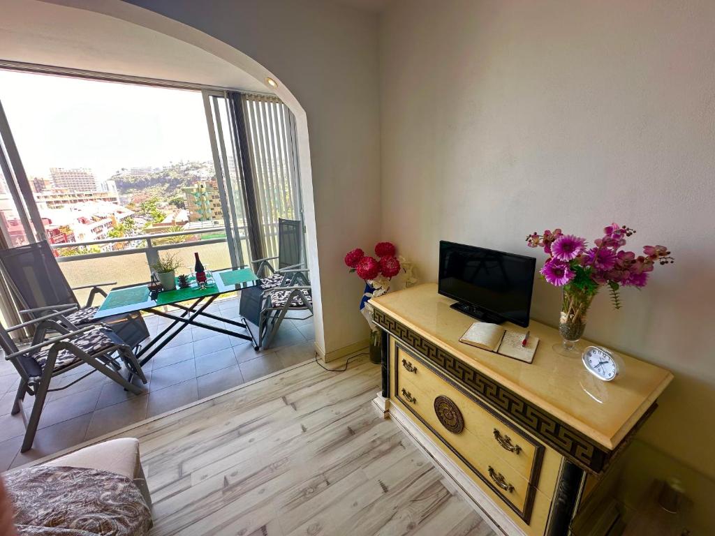 A balcony or terrace at Top DUPLEX-DELUXE APPARTEMENT-ALBATROS