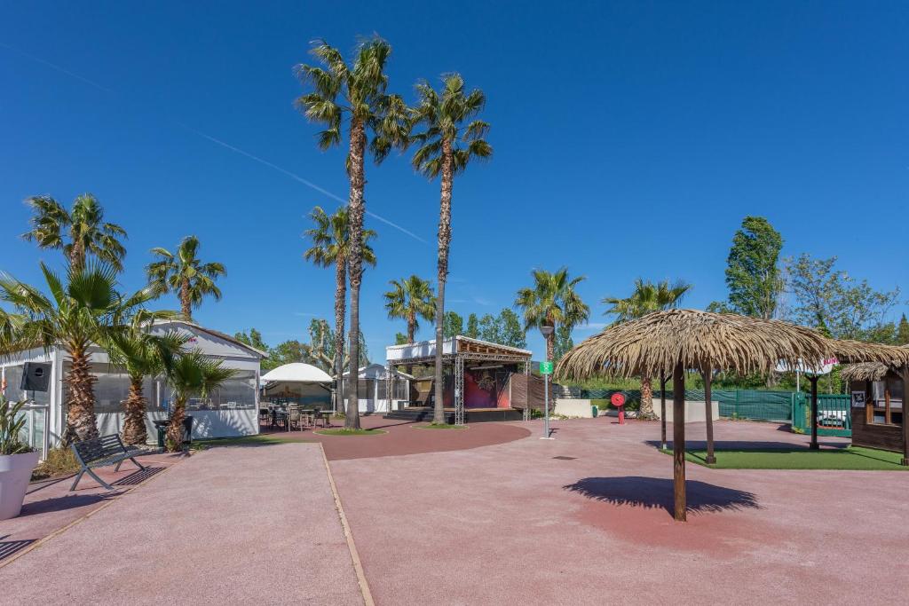 Fotografie z fotogalerie ubytování Mobile home Le Montourey 81 v destinaci Fréjus