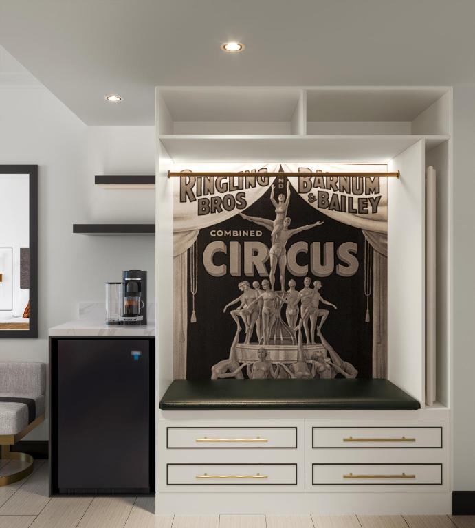 Cirque St Armands Beachside - Deluxe King Room