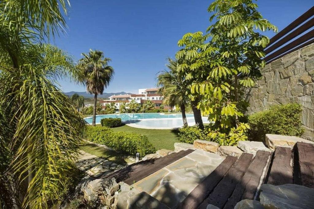 Bazén v ubytování Resort Marbella Pools Family Golf Wifi Children nebo v jeho okolí