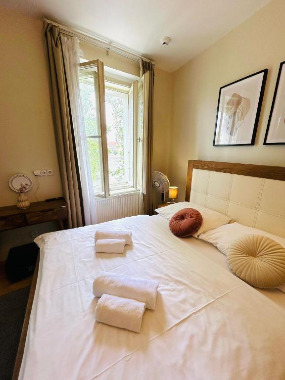 River View Residence by Charles Bridge - Resim 3