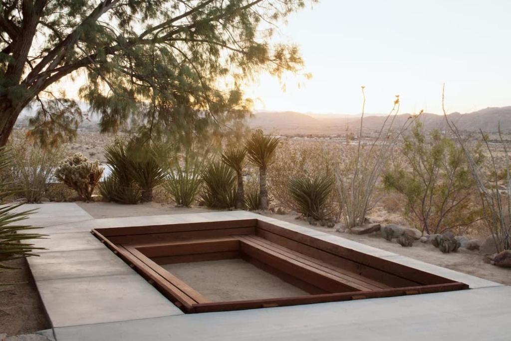 Fotografie z fotogalerie ubytování Andrea Zittel's Joshua Tree Home A Z West House v destinaci Joshua Tree