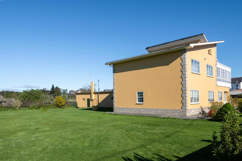 Casa Jesús - Three-Bedroom House