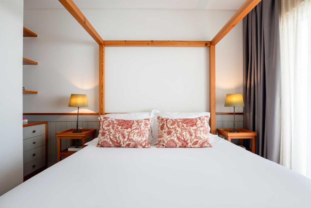Aqualuz Lagos by The Editory - 