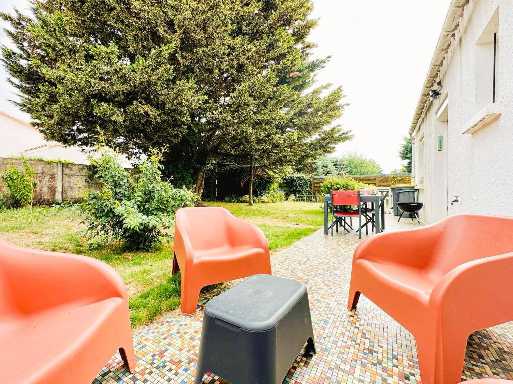 Photo de la galerie de l'établissement Maison rénovée idéale pour des vacances au calme - 6 pers, à Les Sables-dʼOlonne