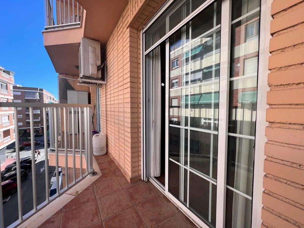 3BR Family Apt Near Beach AC TV17
