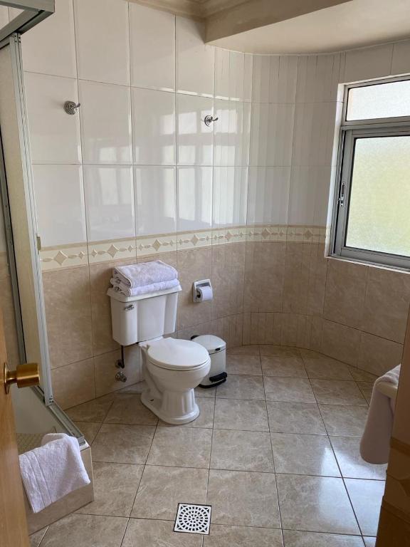 Un baño de Hotel Libertador Bernardo O´Higgins