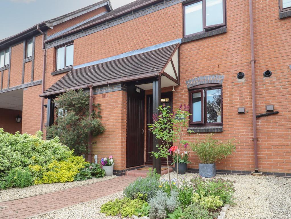 Wren Cottage Heritage Mews, StratforduponAvon (updated prices 2024)