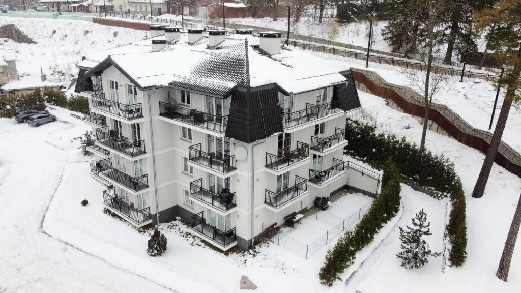 Apartament NavyBlue z widokiem na góry v zimě