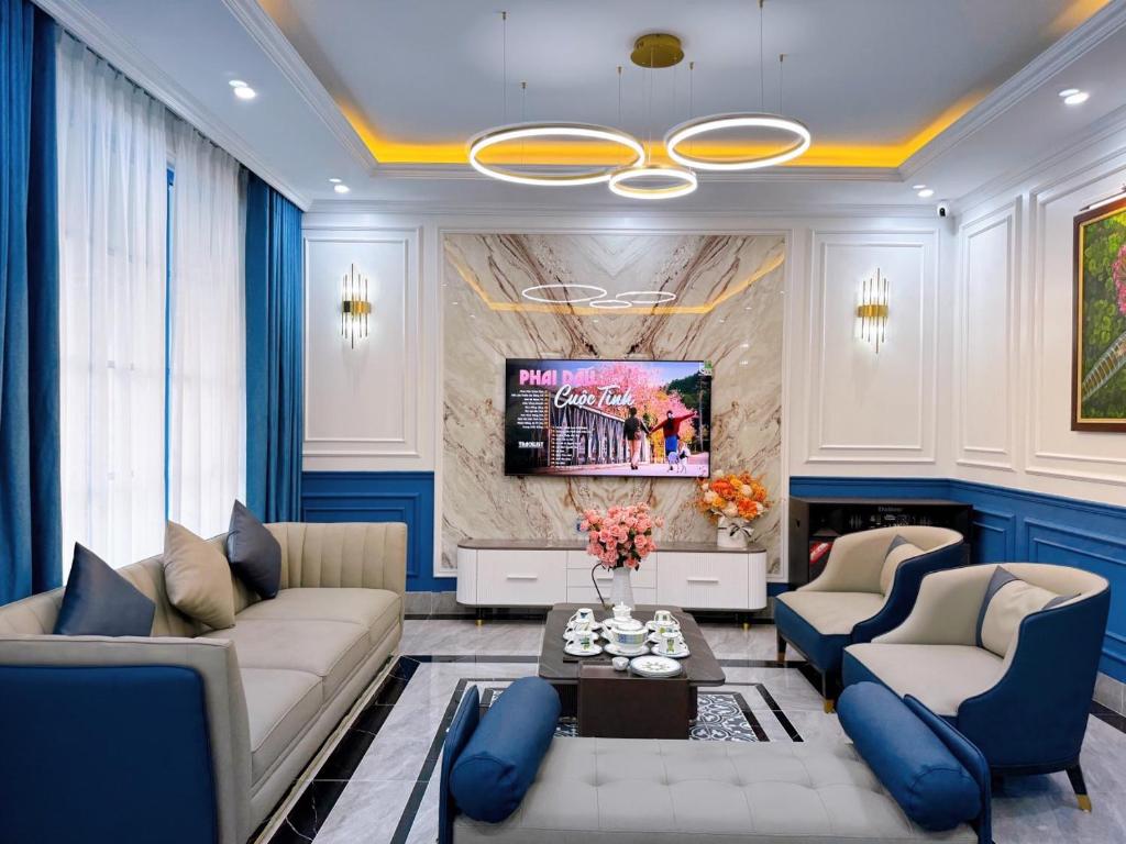 Posezení v ubytování Villa Hạ Long Gần Biển