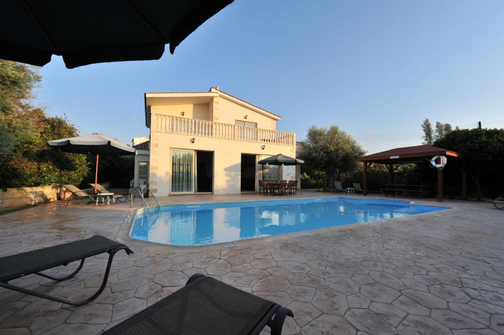 Bazén v ubytování Jaime Villa Cyprus nebo v jeho okolí