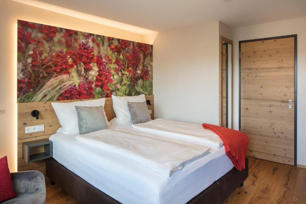 Postel nebo postele na pokoji v ubytování Landhotel Gasthaus zum Pflug
