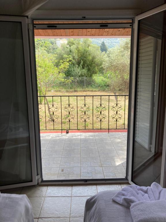 Balkón nebo terasa v ubytování Helios Beach House