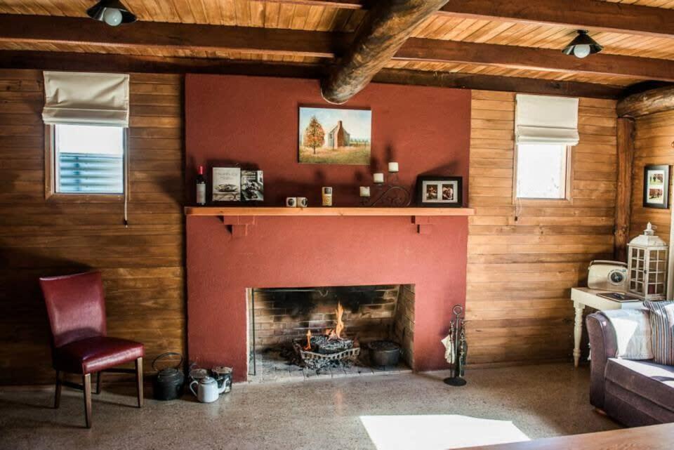 The Shack Gorgeous Getaway for 2 on Truffle Farm - Casa De Vacaciones
