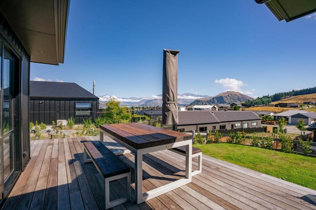 Views on Farrant - Resim 20