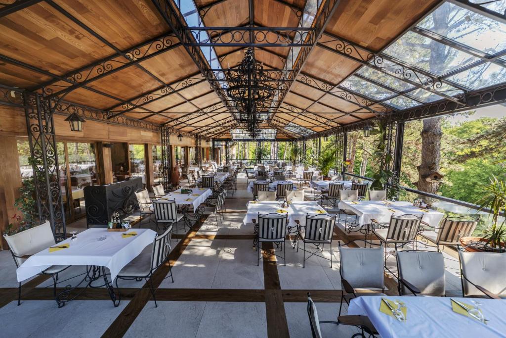 Restaurace v ubytování Hotel Borkovac