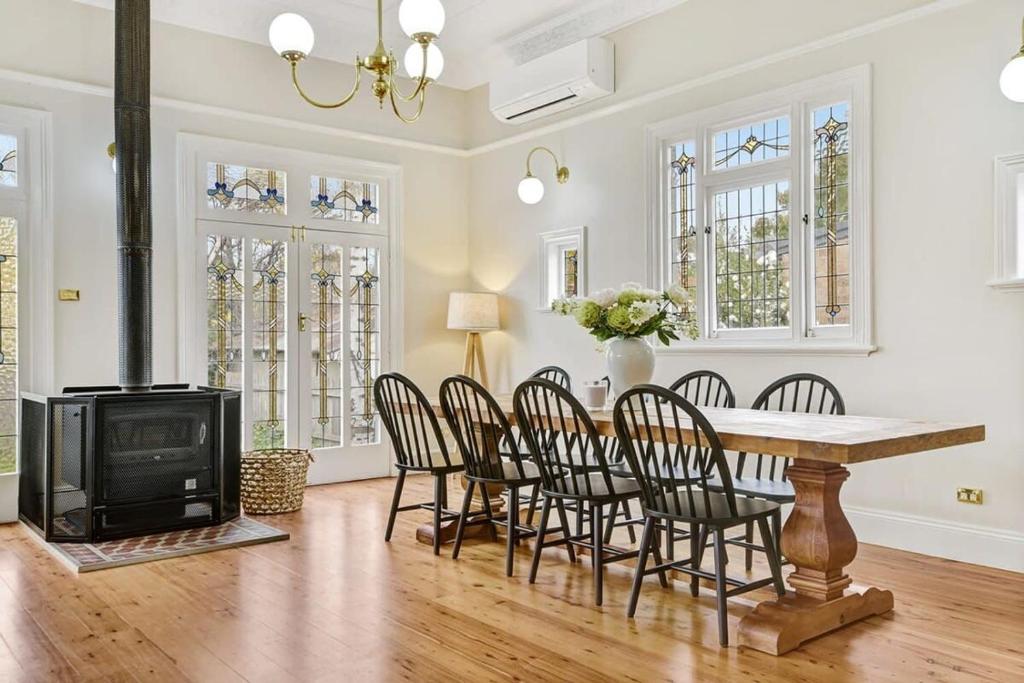Kilarra House - Heritage Home on Byng St Sleeps 10 - 度假屋