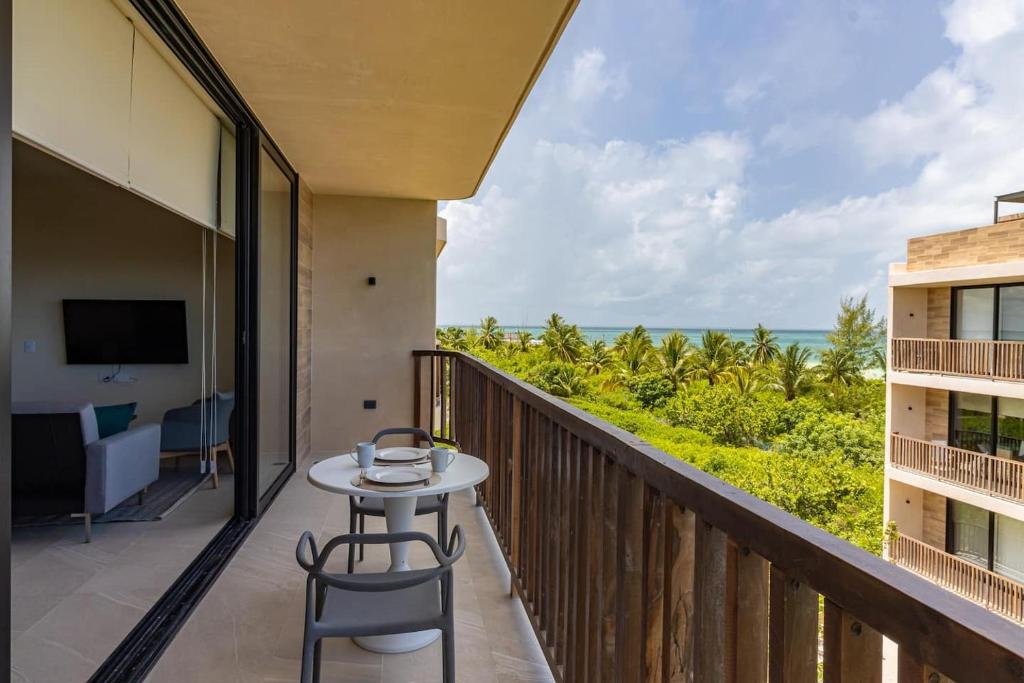 Picture of Stunning Ocean View Penthouse With Private Pool - B301, Holbox Island ...